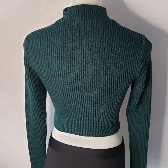 Bershka Green Ribbed Crop Mock Turtleneck Long Sleeve Top - Picture 4 of 14